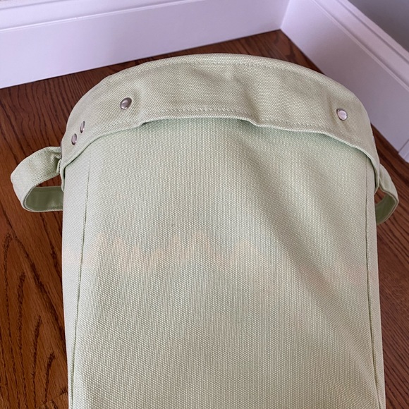 Pottery barn kids small green canvas bin - Picture 2 of 7